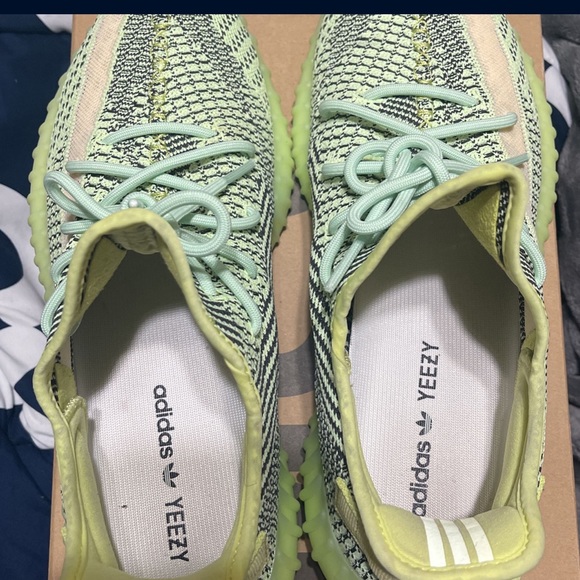 Yeezy boost - Picture 2 of 4